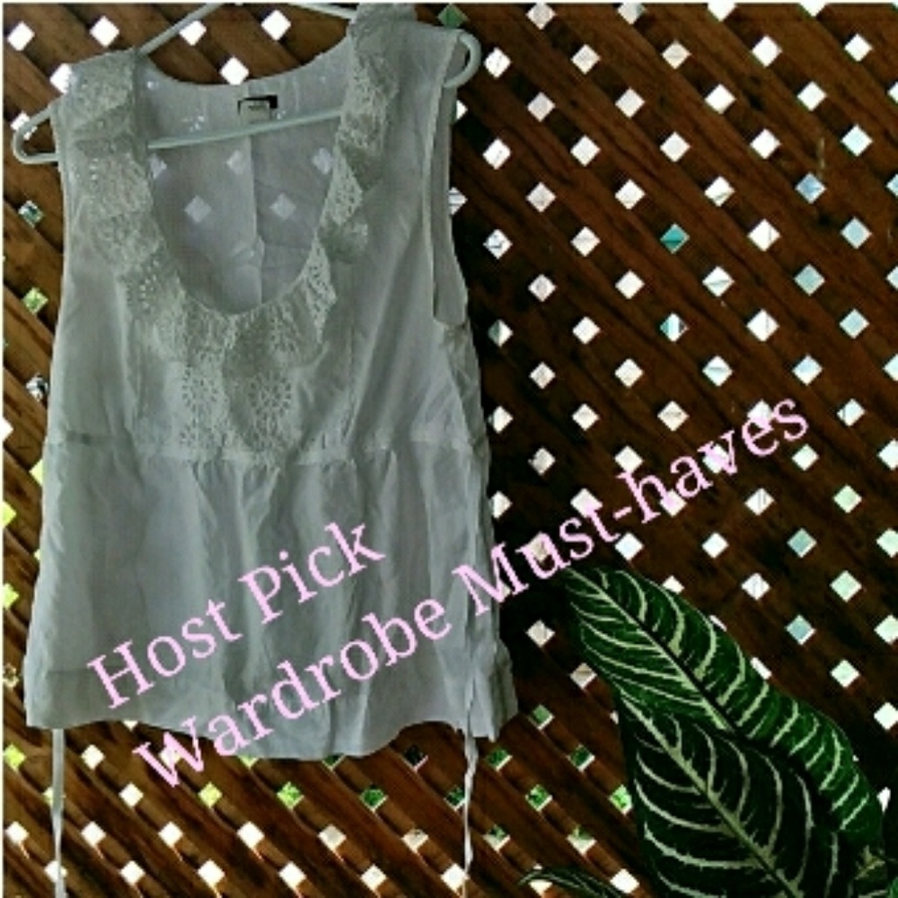 ♥Host pick J. Crew white sleeveless blouse size 10